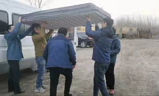 齊心協(xié)力，整理物資準(zhǔn)備出發(fā)